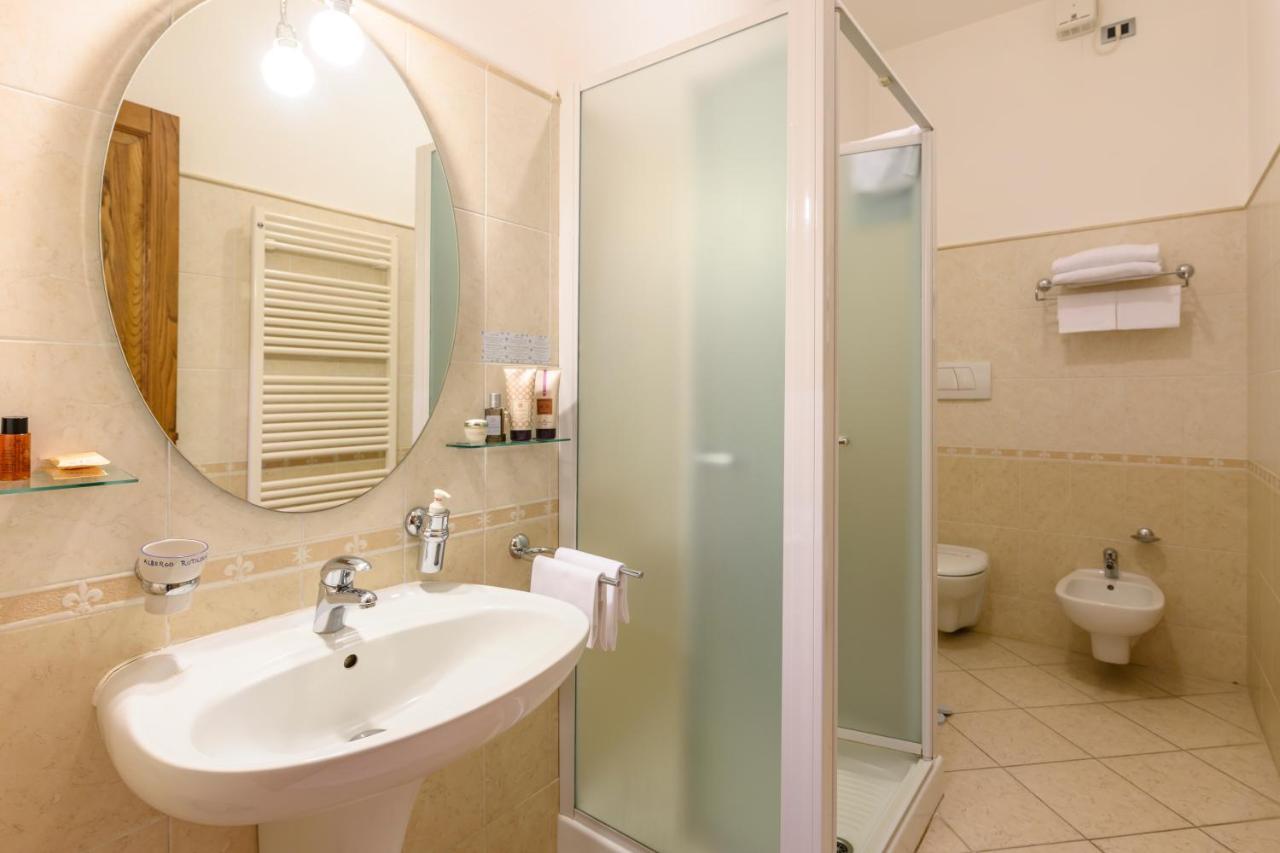 Hotel Rutiliano Пиенца Экстерьер фото