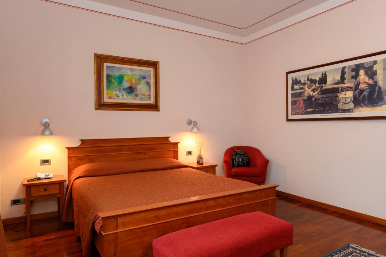 Hotel Rutiliano Пиенца Экстерьер фото