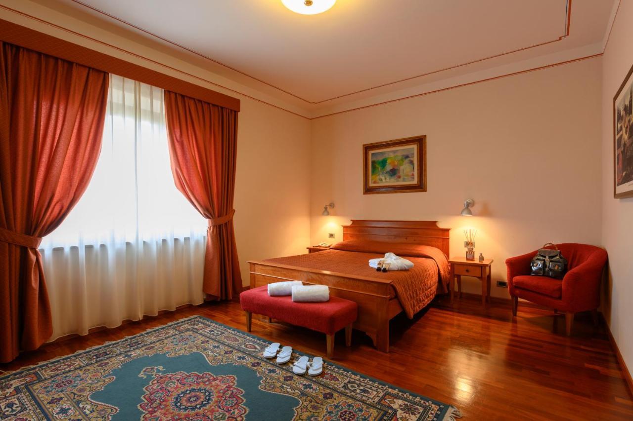 Hotel Rutiliano Пиенца Экстерьер фото